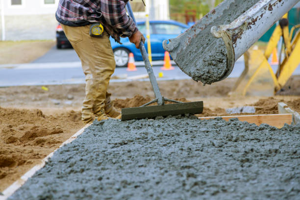 Best Local Concrete Companies  in Weed, CA