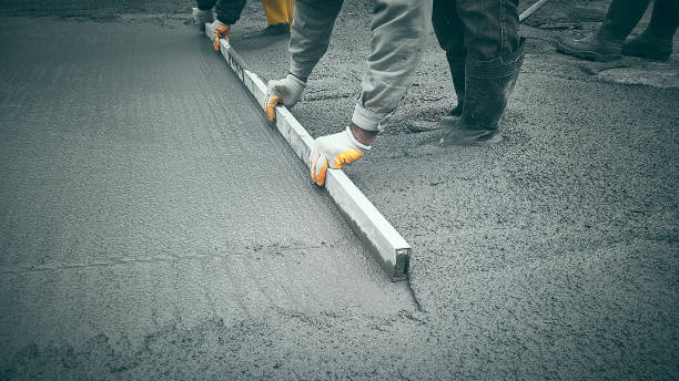Best Driveway Concrete Repair  in Weed, CA